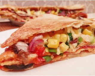 Многослойная экспресс-пицца на сковороде