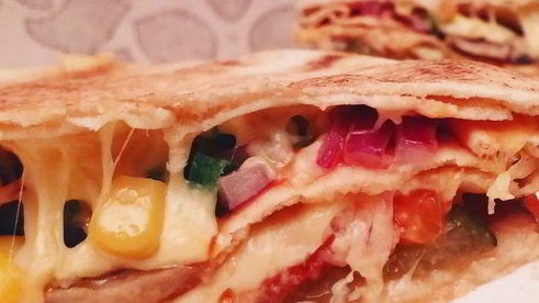 многослойная экспресс-пицца на сковороде