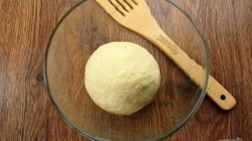 пицца домашняя с колбасой