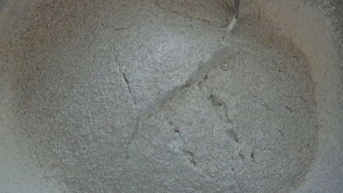 пицца из ржаного тестаохотничьяс лисичками и колбасками