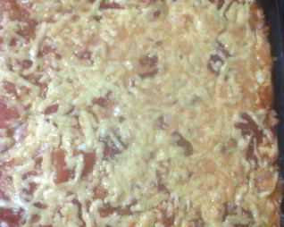 Пицца из слоеного теста с лечо