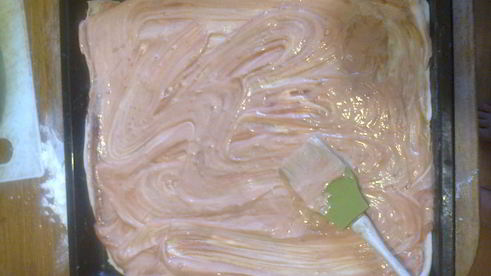 пицца из слоеного теста с лечо