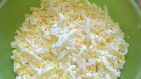 пицца из слоеного теста с лечо