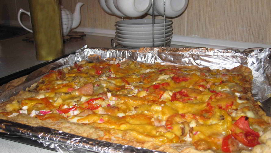 Рецепт пицца из слоеного теста