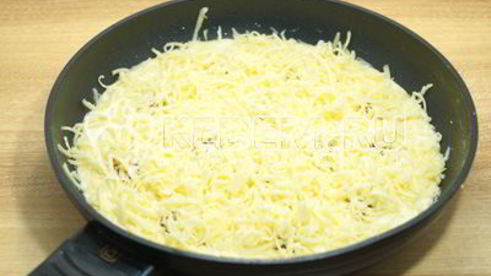 пицца на сковороде