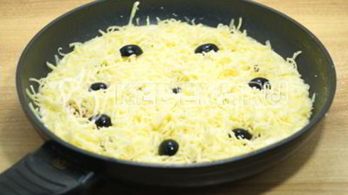 пицца на сковороде