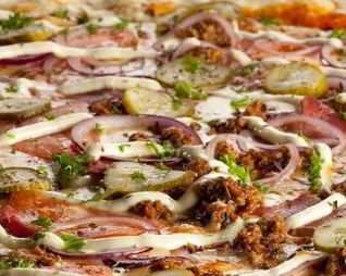 Пицца с грибами и огурцами