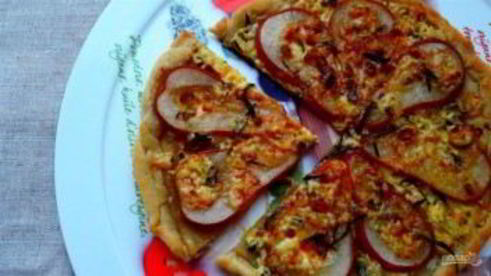 пицца с грушей и горгонзолой