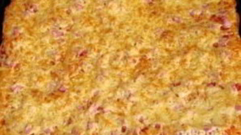 пицца с колбасой на дрожжевом тесте