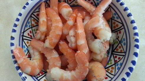 пицца с креветками и рукколой