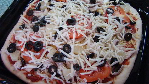 пицца с курицей и грибами