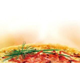 Пицца с луком и ветчиной