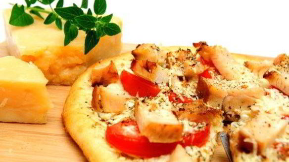 Рецепт Пицца с овощами и копченым салом