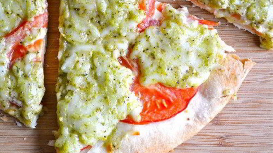 Рецепт пицца с помидорами, моцареллой и базиликом