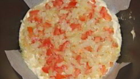 пицца с помидорами в мультиварке