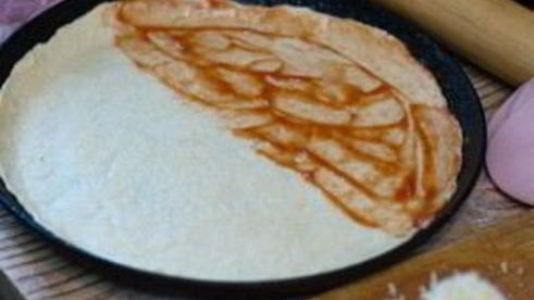 пицца с сырной корочкой