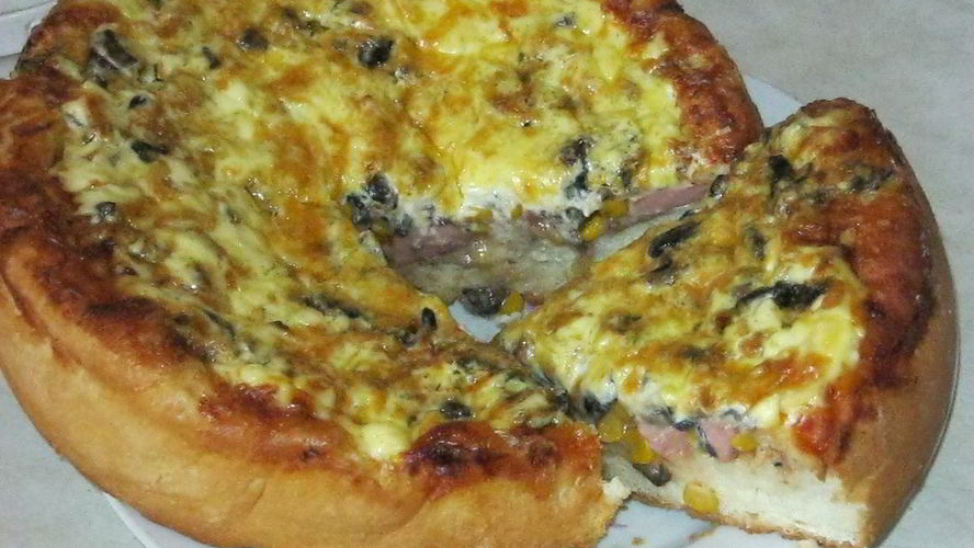 Рецепт пицца с вешенками и кукурузой