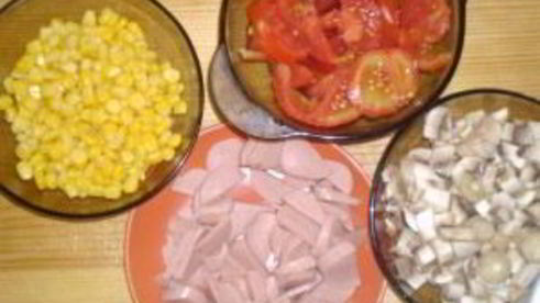 пицца с вешенками и кукурузой