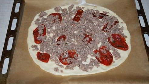 пицца с вялеными помидорами