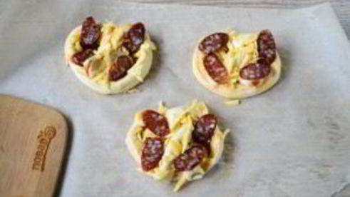 пицца в стиле брецель