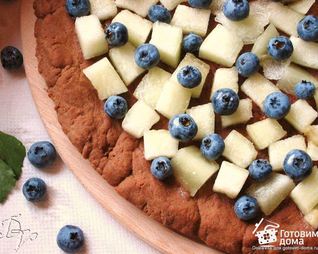 Шоколадая пицца с дыней