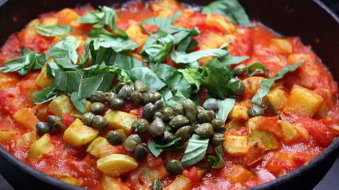 закрытая пицца кальцоне с овощами