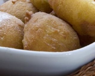 Яблочные пончики