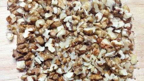 чайная коврижка с изюмом и орехами в мультиварке