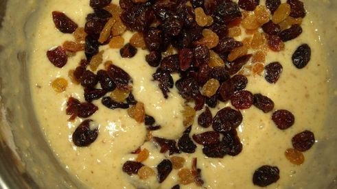 имбирная коврижка с изюмом и вяленой клюквой