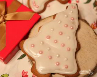 Имбирные новогодние пряники с глазурью