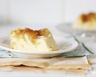 Быстрая шарлотка с яблоками