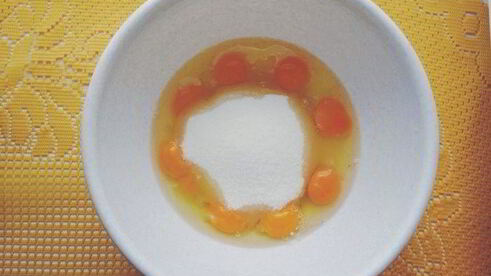 шарлотка несложная