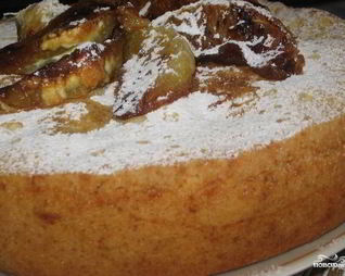 Шарлотка с апельсинами в мультиварке