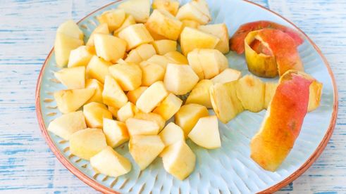 шарлотка с корицей