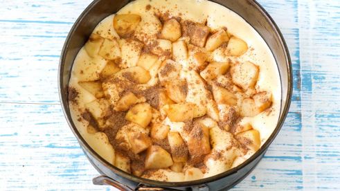 шарлотка с корицей