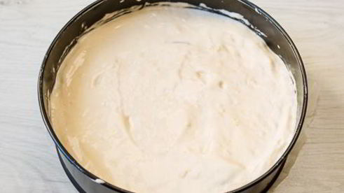 шарлотка с нектаринами