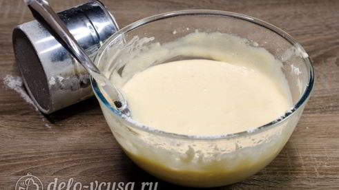 шарлотка с розами из яблок