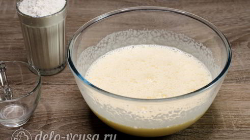 шарлотка с розами из яблок