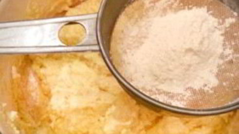 шарлотка с творогом