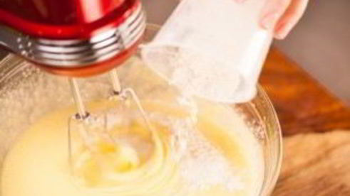 шарлотка с яблоками и лимоном