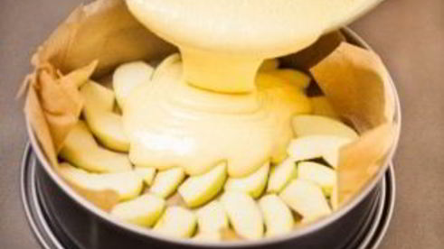 шарлотка с яблоками и лимоном