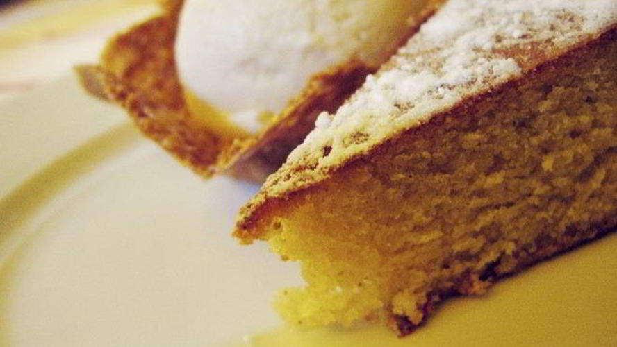 Рецепт яблочная шарлотка на сковороде