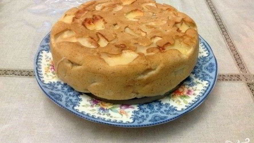 Рецепт яблочная шарлотка в мультиварке