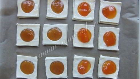 слойки с джемом