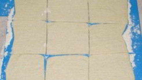 слойки с фаршем