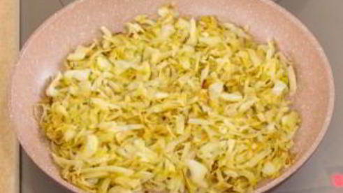 слойки с капустой