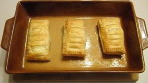 слойки с творогом из готового слоеного теста