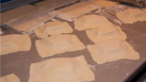 слойки с ветчиной и сыром