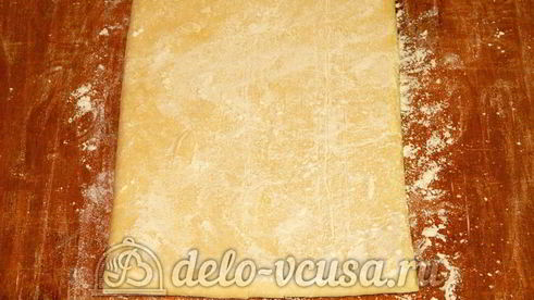 слойки с яйцом и рисом