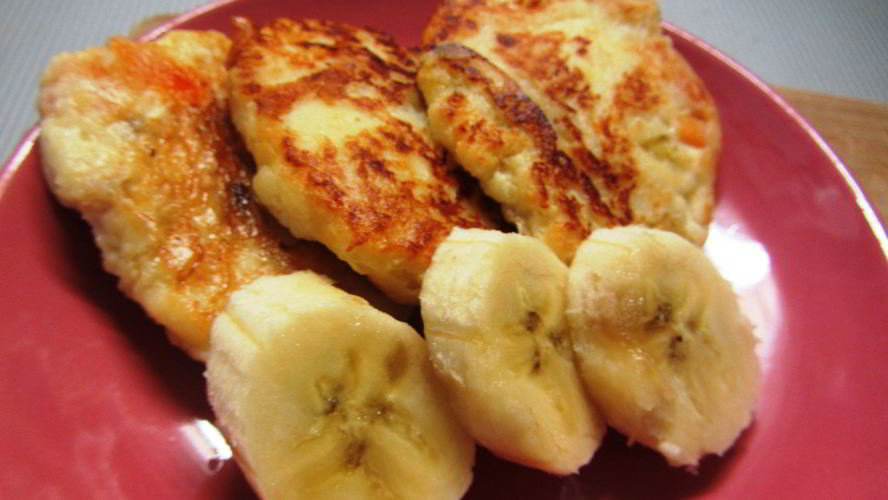 Рецепт сырники с бананом, курагой и ванильным сахаром